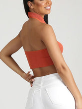 Neckholder-Retro-Oberteil in Volltonfarbe mit unregelmäßigem Muster